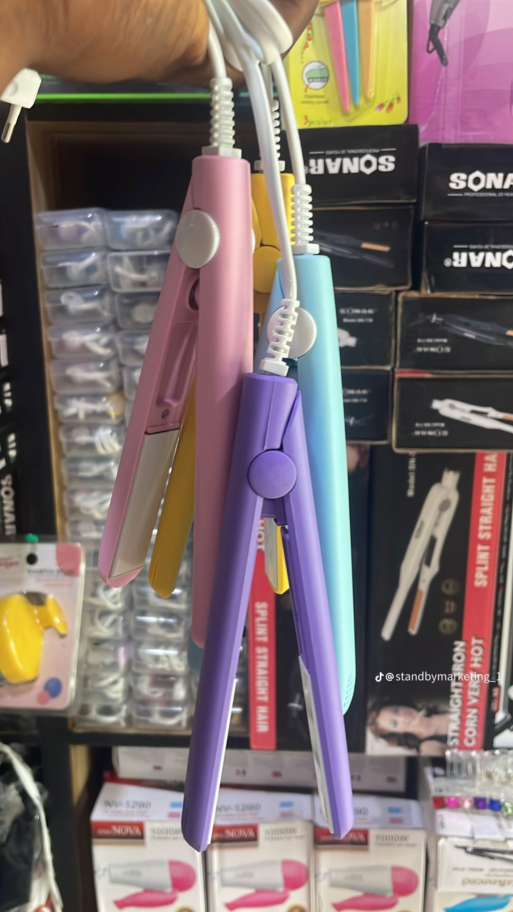 Mini hair straightener